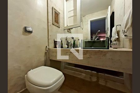 Casa de condomínio à venda com 1050m², 5 quartos e 6 vagas