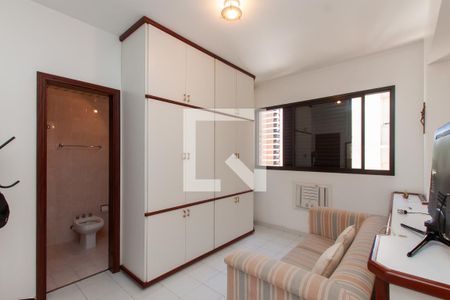 Suíte de apartamento para alugar com 4 quartos, 300m² em Vila Luis Antônio, Guarujá