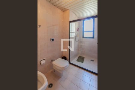 Suíte - Banheiro de apartamento para alugar com 4 quartos, 300m² em Vila Luis Antônio, Guarujá