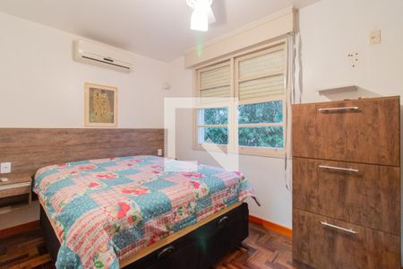 Quarto 1 de apartamento para alugar com 2 quartos, 52m² em Teresópolis, Porto Alegre