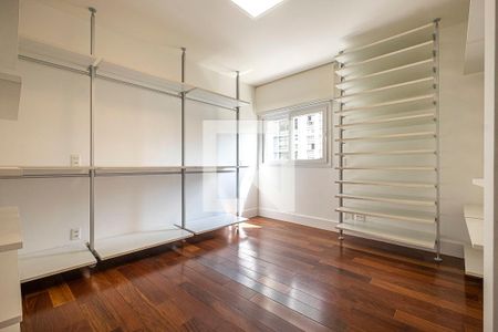 Suíte 1 - Closet de apartamento à venda com 3 quartos, 141m² em Cerqueira César, São Paulo