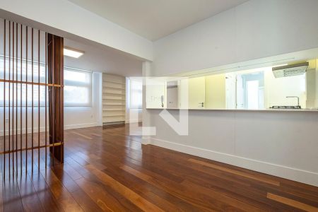 Sala de apartamento à venda com 3 quartos, 141m² em Cerqueira César, São Paulo