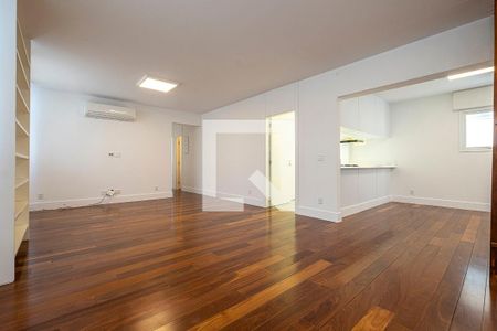 Sala de apartamento à venda com 3 quartos, 141m² em Cerqueira César, São Paulo