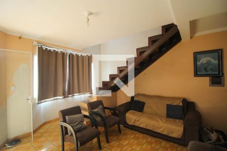 Sala de casa à venda com 3 quartos, 150m² em Mato Grande, Canoas