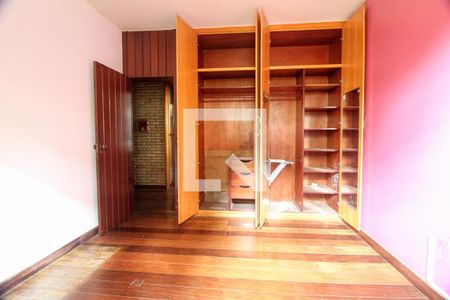 Casa à venda com 4 quartos, 342m² em Bandeirantes, Belo Horizonte