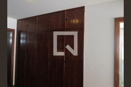 Casa de condomínio à venda com 909m², 6 quartos e 6 vagas