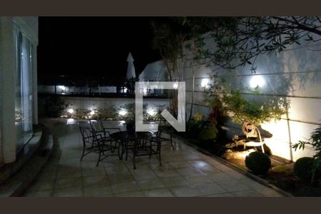 Casa de condomínio à venda com 450m², 4 quartos e 5 vagas