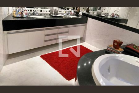 Casa de condomínio à venda com 450m², 4 quartos e 5 vagas