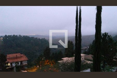 Casa de condomínio à venda com 450m², 4 quartos e 5 vagas