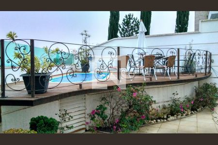 Casa de condomínio à venda com 450m², 4 quartos e 5 vagas