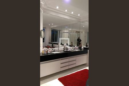 Casa de condomínio à venda com 450m², 4 quartos e 5 vagas