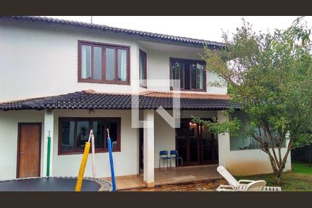 Casa de condomínio à venda com 437m², 6 quartos e 4 vagas