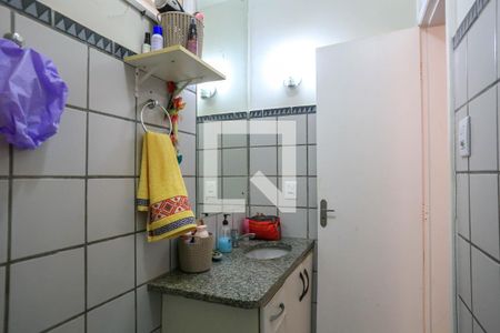 Banheiro de apartamento à venda com 3 quartos, 136m² em Serra, Belo Horizonte