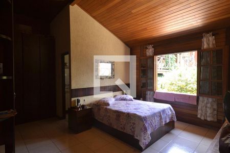 Casa de condomínio à venda com 480m², 9 quartos e 6 vagas