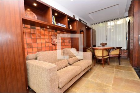 Sala de casa à venda com 4 quartos, 700m² em Mangabeiras, Belo Horizonte