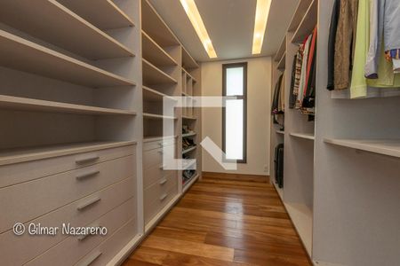 Casa de condomínio à venda com 970m², 5 quartos e 6 vagas