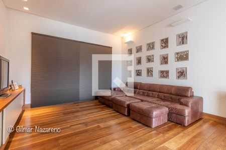 Casa de condomínio à venda com 970m², 5 quartos e 6 vagas