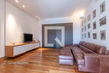 Casa de condomínio à venda com 970m², 5 quartos e 6 vagas