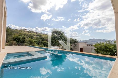 Casa de condomínio à venda com 970m², 5 quartos e 6 vagas