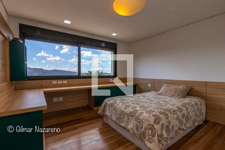 Casa de condomínio à venda com 970m², 5 quartos e 6 vagas