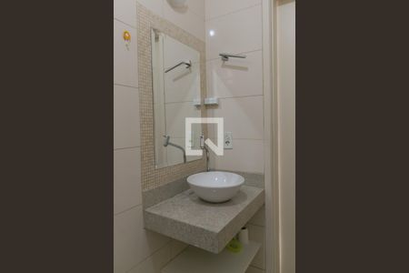 Apartamento para alugar com 65m², 3 quartos e 1 vaga Apartamento para alugar com 65m², 3 quartos e 1 vagaBanheiro