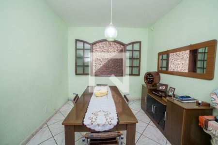 Casa à venda com 3 quartos, 267m² em Dom Bosco, Belo Horizonte