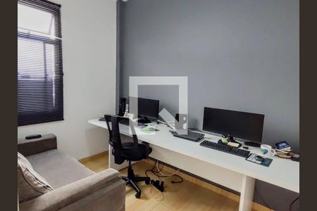 Apartamento à venda com 3 quartos, 67m² em Santa Efigênia, Belo Horizonte