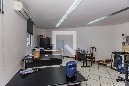 Casa à venda com 4 quartos, 860m² em Santa Lúcia, Belo Horizonte