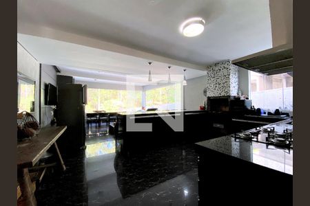 Casa de condomínio à venda com 504m², 4 quartos e 8 vagas