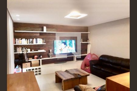 Casa à venda com 3 quartos, 660m² em Ipiranga, Belo Horizonte