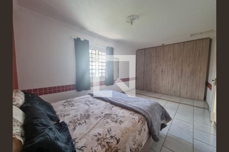 Casa à venda com 5 quartos, 330m² em Copacabana, Belo Horizonte