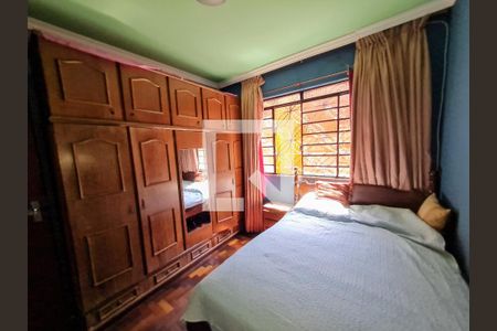 Casa à venda com 5 quartos, 331m² em São João Batista, Belo Horizonte