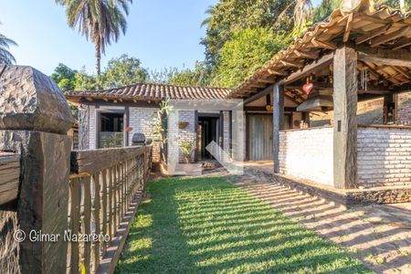 Casa de condomínio à venda com 475m², 5 quartos e 6 vagas