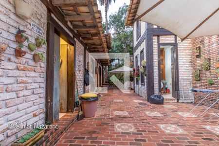 Casa de condomínio à venda com 475m², 5 quartos e 6 vagas