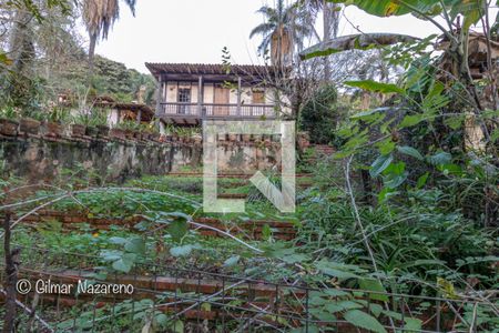 Casa de condomínio à venda com 475m², 5 quartos e 6 vagas