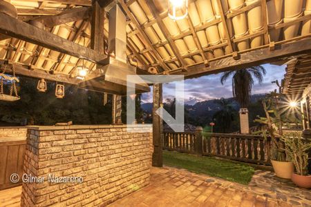 Casa de condomínio à venda com 475m², 5 quartos e 6 vagas