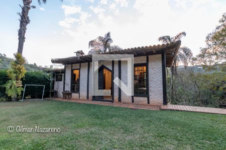 Casa de condomínio à venda com 475m², 5 quartos e 6 vagas