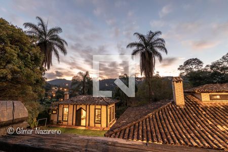 Casa de condomínio à venda com 475m², 5 quartos e 6 vagas