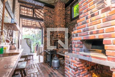 Casa de condomínio à venda com 475m², 5 quartos e 6 vagas