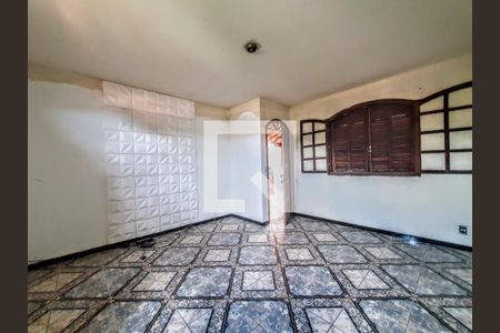 Casa à venda com 4 quartos, 304m² em Santa Mônica, Belo Horizonte