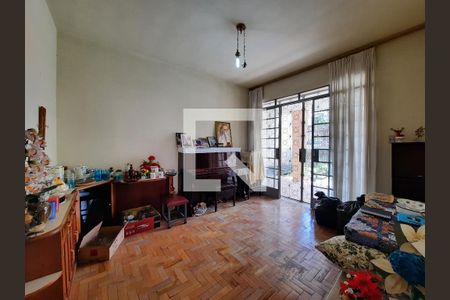 Casa à venda com 3 quartos, 202m² em Ipiranga, Belo Horizonte