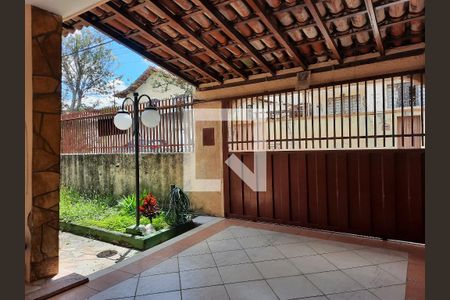 Casa à venda com 3 quartos, 202m² em Ipiranga, Belo Horizonte