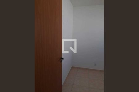 Apartamento à venda com 2 quartos, 41m² em Chácaras Reunidas Santa Terezinha, Contagem