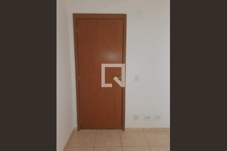 Apartamento à venda com 2 quartos, 41m² em Chácaras Reunidas Santa Terezinha, Contagem