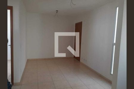 Apartamento à venda com 2 quartos, 41m² em Chácaras Reunidas Santa Terezinha, Contagem