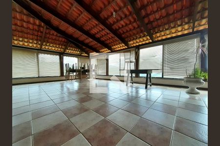 Casa de condomínio à venda com 800m², 4 quartos e 6 vagas