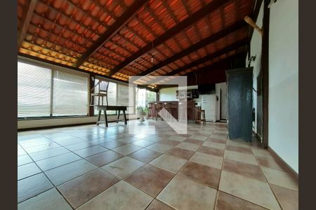 Casa de condomínio à venda com 800m², 4 quartos e 6 vagas