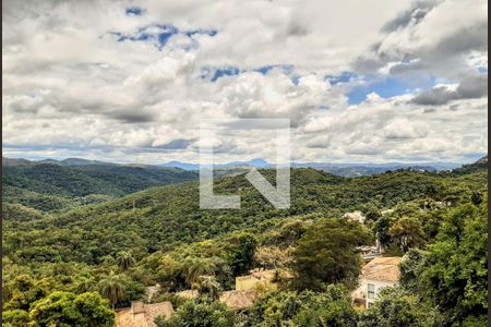 Casa de condomínio à venda com 800m², 4 quartos e 6 vagas