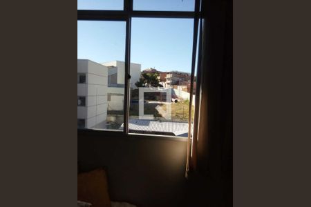 Apartamento à venda com 2 quartos, 47m² em Piratininga, Belo Horizonte
