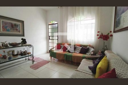 Casa à venda com 2 quartos, 109m² em São Geraldo, Belo Horizonte